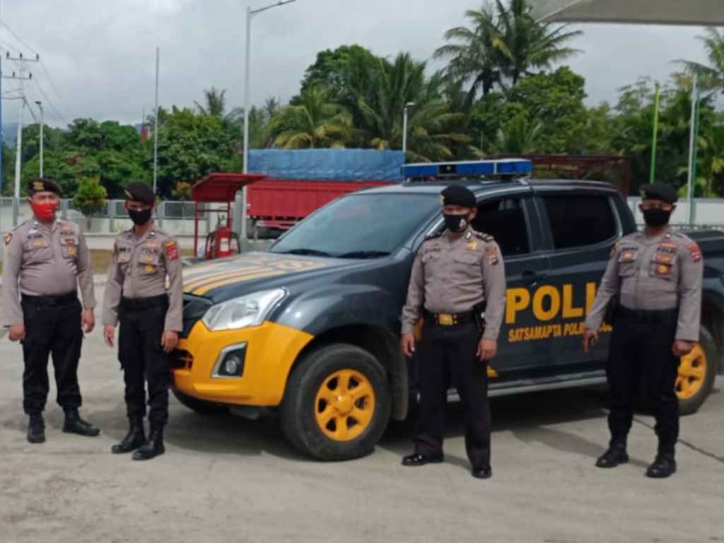 Jajaran Sabhara Polres Solok memantau pusat keramaian untuk menekan angka kriminalitas. (Foto: Dok.Polres Solok)