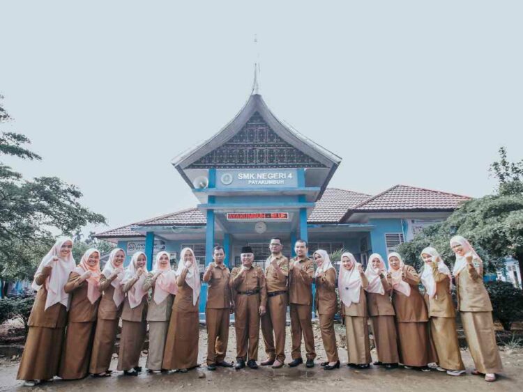 Para guru di SMK 4 Payakumbuh. (Foto: Dok.SMK 4 Payakumbuh), pppk guru
