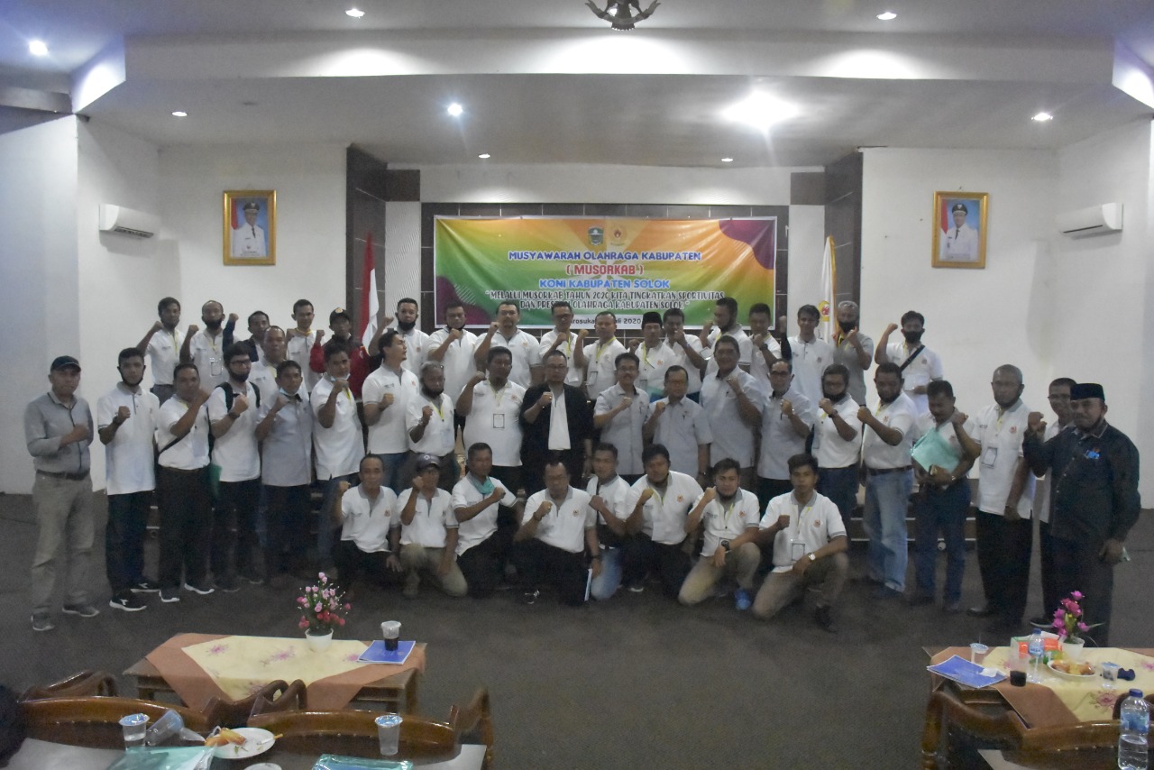 Musyorkab KONI Kabupaten Solok sempat berlangsung alot. Rudi Horizon kembali dipercaya memimpin KONI Kabupaten Solok periode 2020-2024. (Foto: Dok.Humas KONI Kabupaten Solok)