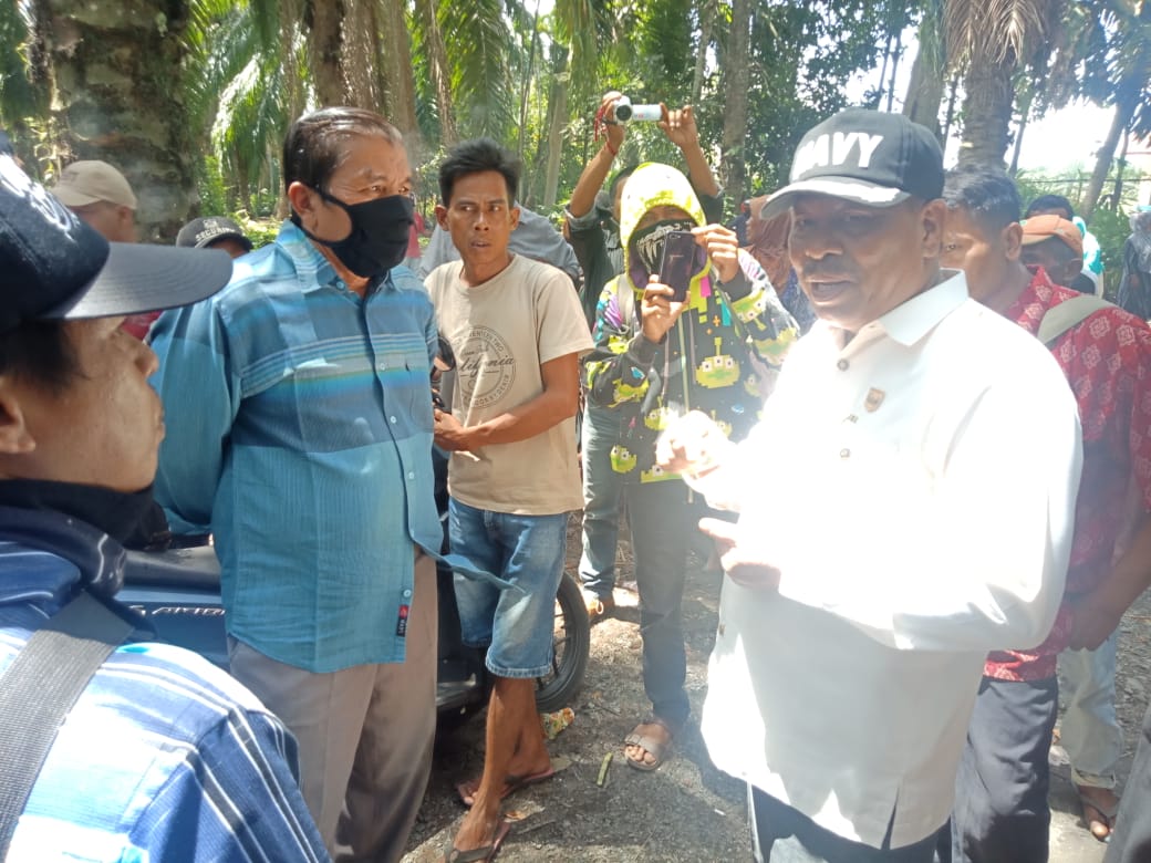 Ketua DPRD Kabupaten Pasaman Barat Parizal Hafni