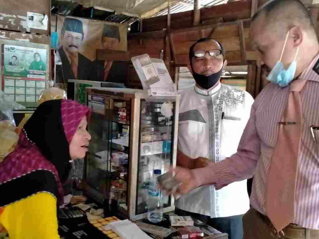 Tim Gabungan Samsat Bukittinggi Sidak Rokok Ilegal