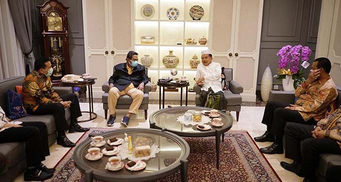 Jusuf Kalla Minta Fakhrizal-Genius Umar Tingkatkan Kualitas Pendidikan di Sumbar