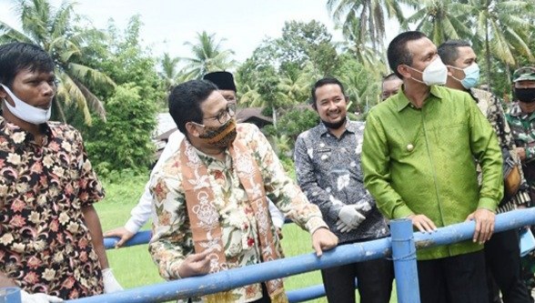 Kunjungi Jembatan Pelangi, Mendes: Ciri Khas dan Alamnya Mesti Dijaga