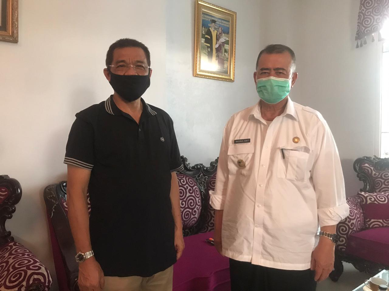 Calon Gubernur Sumbar Nasrul Abit bersama Gamawan Fauzi. (Foto: Istimewa)