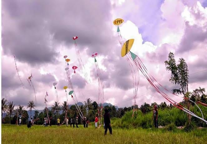 Petuah Adat dan Aturan Main Festival Alang-alang Baradaik di Padang Panjang