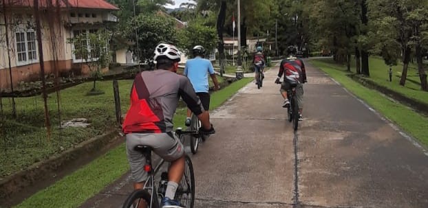 Semen Padang Bike Club Berbagi Trik Bersepeda di Tengah Pandemi