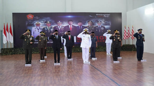 Komandan 3 Angkatan dan Forkopimda Sumbar Ikuti Upacara Virtual HUT TNI