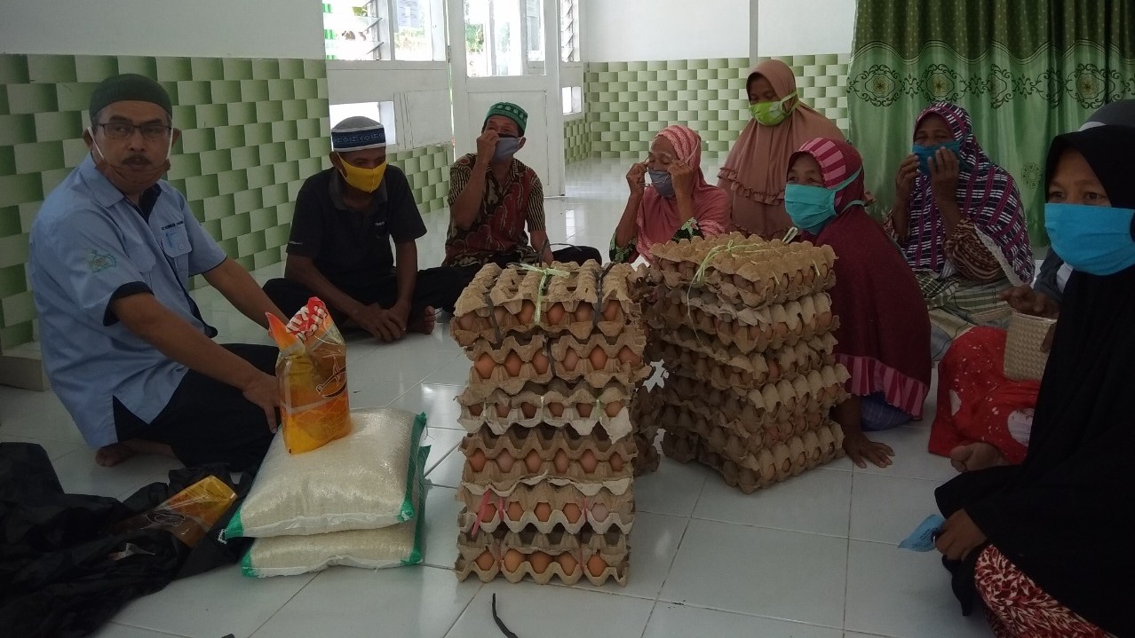 Tiap Bulan, UPZ Baznas Semen Padang Santuni 350 Fakir, Jompo, Cacat dan Janda Tua