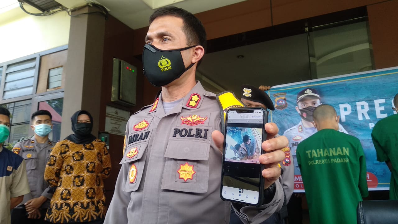 5 Pelaku Skimming yang Ditangkap Polisi di Padang Dibayar WN Malaysia Rp10 Juta