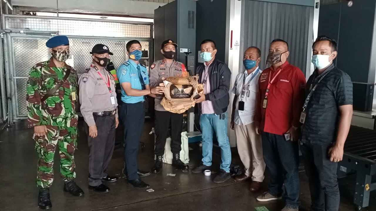 4 Pelaku Pemilik Ganja di Kargo BIM Diringkus Polisi, 2 Orang Pelajar Terlibat