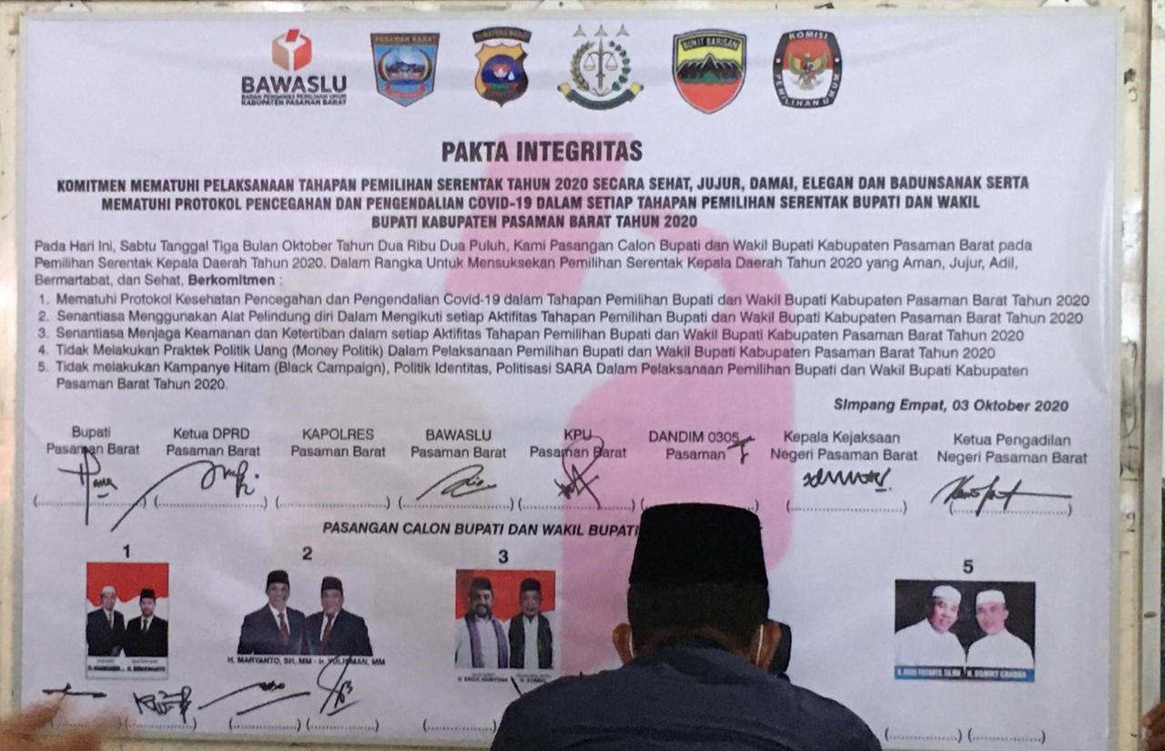 Bawaslu Pasaman Barat Minta Paslon Patuhi Isi Pakta Integritas