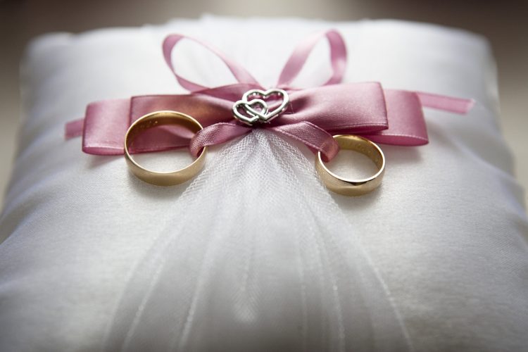 Ilustrasi pernikahan. (foto: pixbay.com)