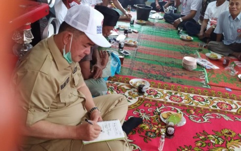 Menengok Buku Catatan Nasrul Abit: Mencatat Semua Aspirasi Masyarakat