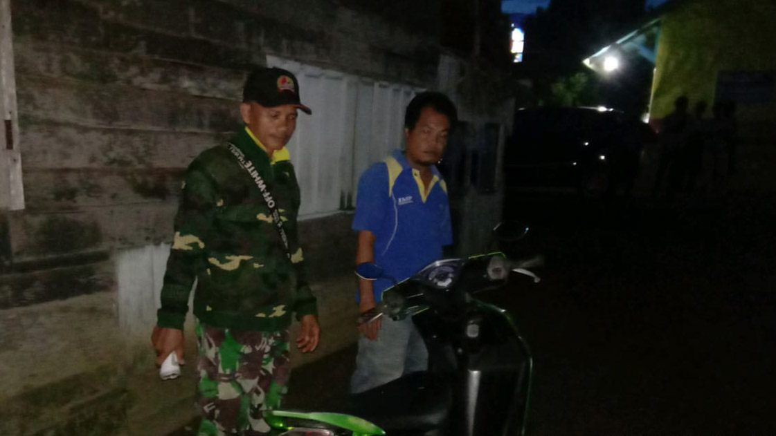 Diintai TNI, Maling Padi di Pesisir Selatan Kabur Tanpa Hasil Curian