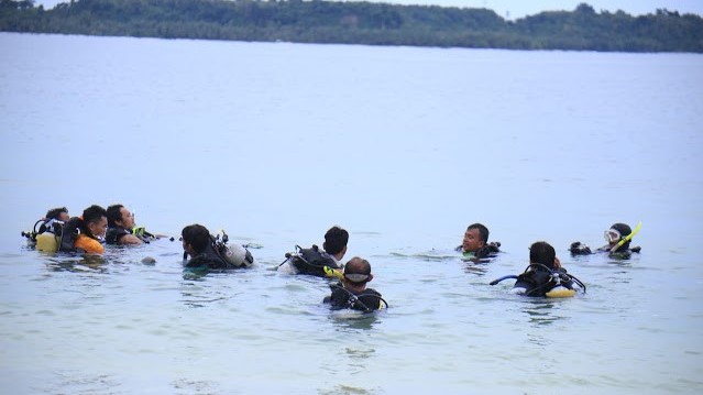 Kembangkan Wisata Bahari, Mentawai Latih 40 Pemandu Selam