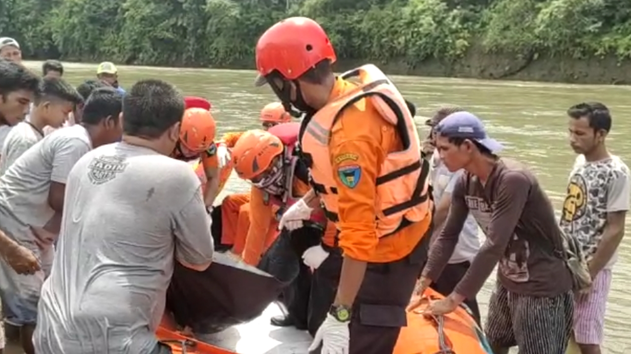 1 Warga Pesisir Selatan yang Hanyut di Sungai Ditemukan Meninggal Dunia