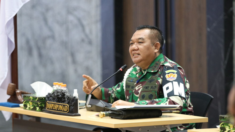 Danpuspomad Letjen Dodik Wijanarko Sikapi Pengeroyokan Prajurit TNI oleh Klub Moge