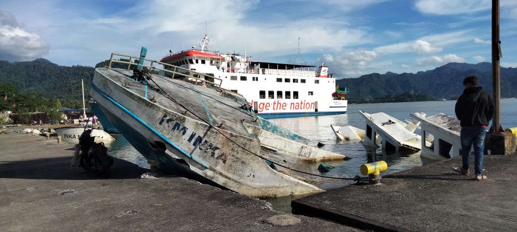 Walhi Sumbar: Pembiaran Bangkai Kapal Tanda Buruknya Pengelolaan di Pelabuhan Bungus