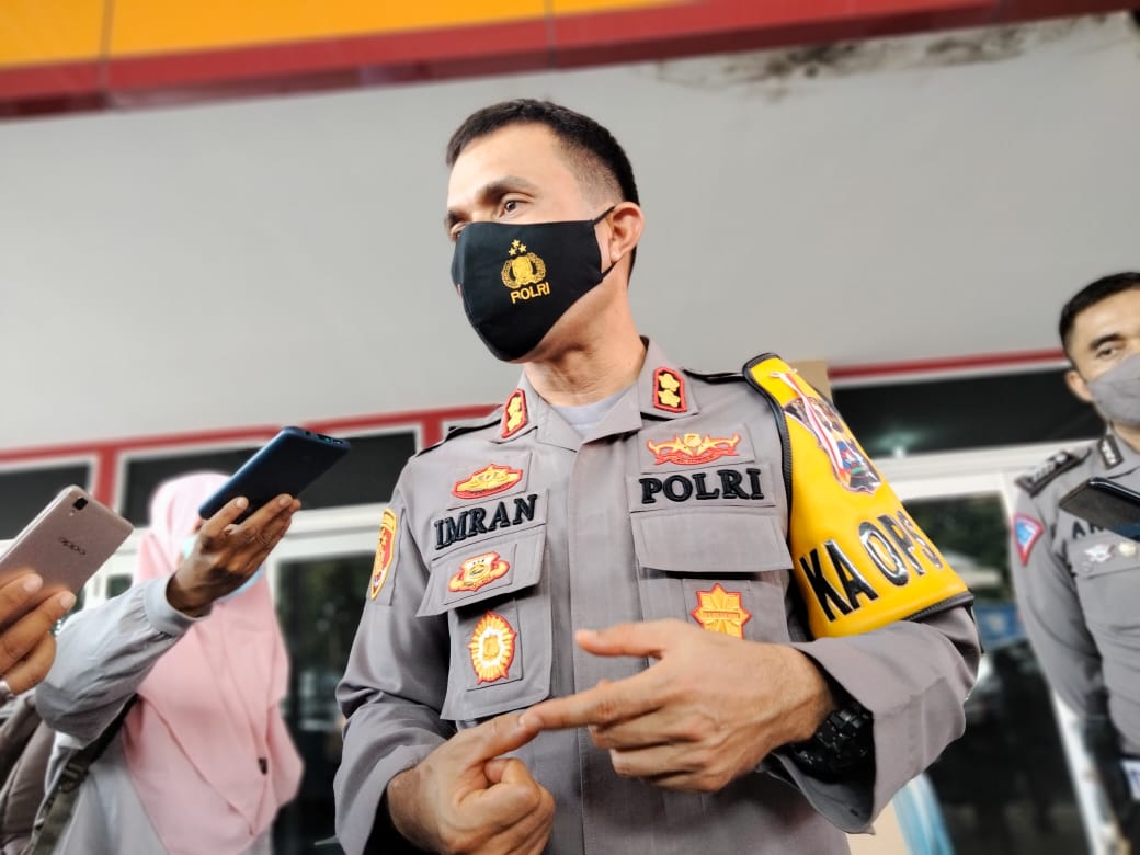 Polisi Periksa Saksi Kasus Kerumunan di Sate Manangkabau dan Ayam Jingkrak