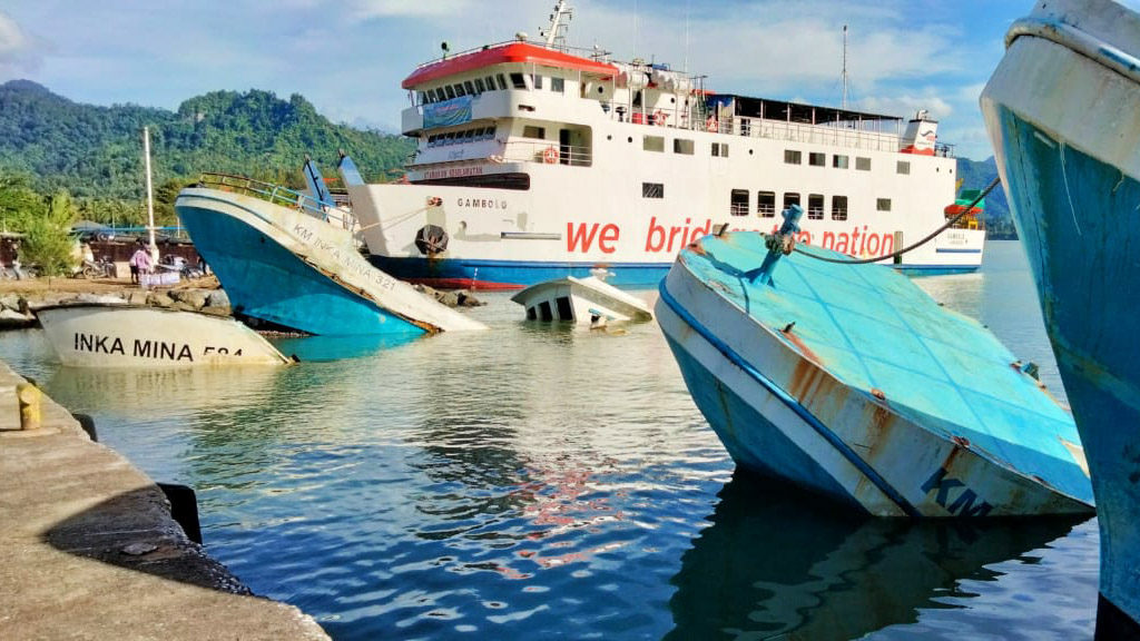 Bangkai Kapal Terbengkalai di Bungus, Ini Kata Kepala Pelabuhan