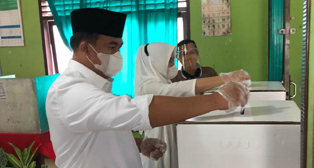Rekapitulasi Selesai, Sutan Riska Terpilih Lagi Jadi Bupati Dharmasraya
