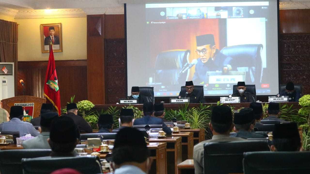 Paripurna Pengusulan Pemberhentian, Wako Bukittinggi Diminta Selesaikan Tugas