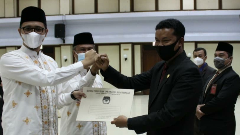 KPU Bukittinggi Tetapkan Erman Safar Jadi Wali Kota Terpilih