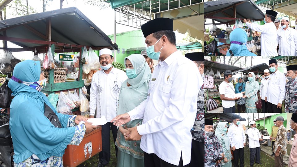 Baznas Kota Pariaman Bantu Pedagang Sayur Keliling