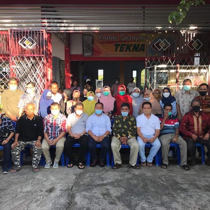 Bupati Tanah Datar Zuldafri Darma ketika bersilaturahmi dengan perantau Tanah Datar di Kota Bengkulu, Jumat (22/1/2021). (Foto: Dok.Humas Tanah Datar)