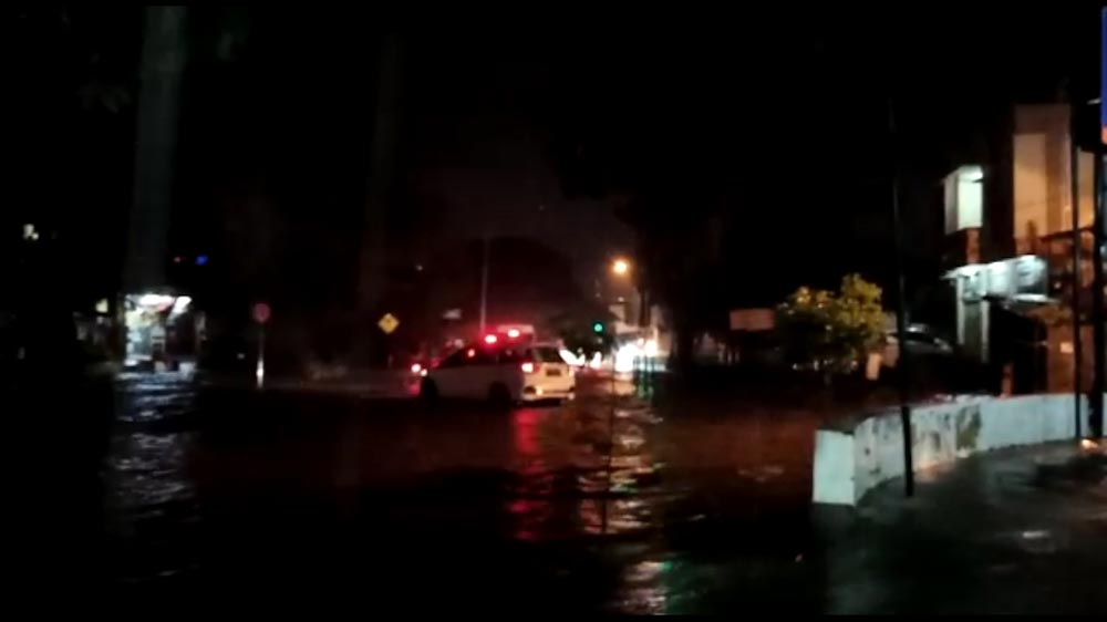 Hujan Lebat di Padang, 2 Pohon Tumbang dan Belasan Lokasi Banjir