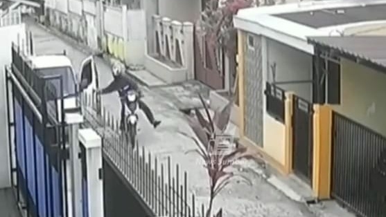 Pelaku Jambret Ibu di Padang yang Viral Diringkus Polisi, Sudah Beraksi 8 Kali