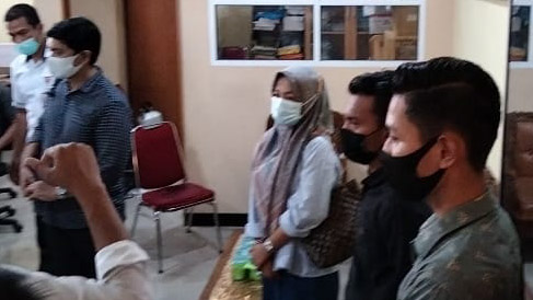 Istri dan Keponakan DPO yang Ditembak Mati di Solsel Beri Keterangan di Polda Sumbar