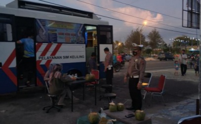 Pelayanan SIM Hadir Tiap Malam Minggu di Pantai Gandoriah Pariaman