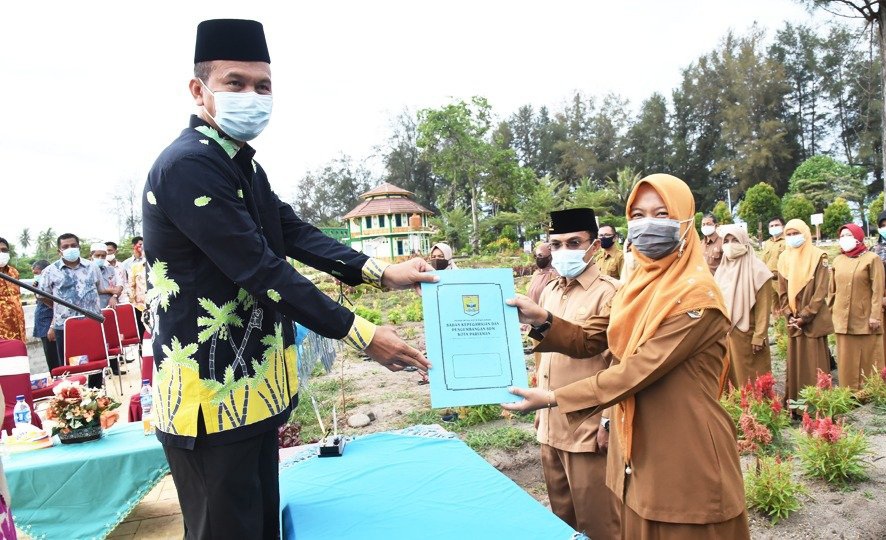 27 PPPK Pemko Pariaman Terima SK, Wako: Jangan Santai dalam Bekerja