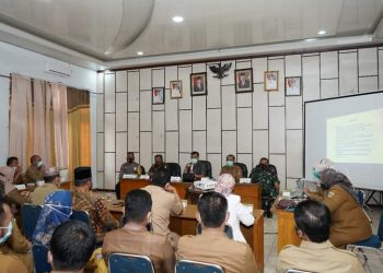 Pemkab Solok Selatan mengadakan rapat persiapan pencanangan vaksinasi covid-19 di Aula Tansi Ampek Selasa (2/2/2021). (foto: Humas dan Protokol Solok Selatan)