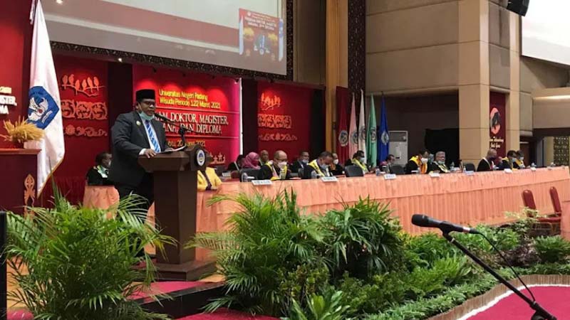 Orasi Bupati Padang Pariaman di UNP: Jumlah Sekolah Belum Sebanding Luas Kabupaten