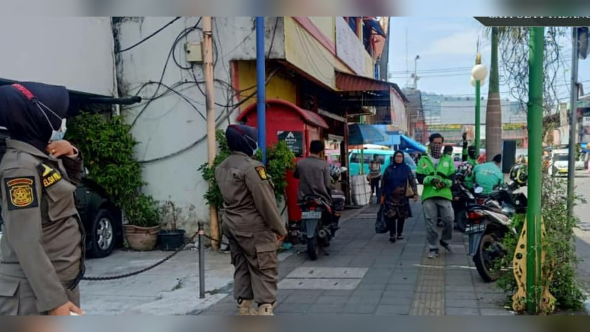 trotoar parkir permindo