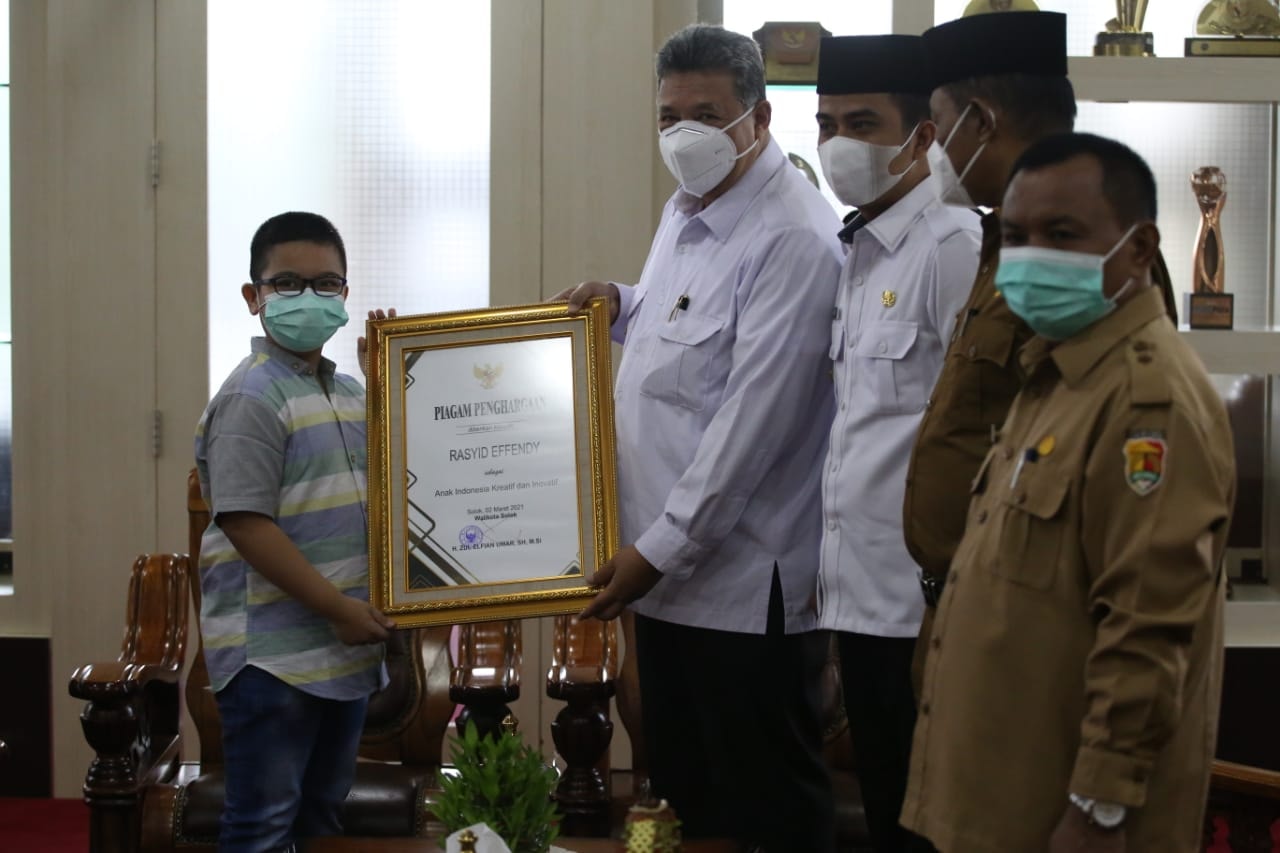 Buat Video Soal Covid-19, Bocah 11 Tahun Asal Kota Solok Terima Penghargaan