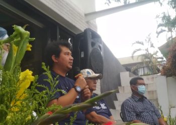 Arief Malinmudo memberikan keterangan saat Pameran 100 Tahun Usmar Ismail di Bukittinggi. (foto: KW/Langgam.id)