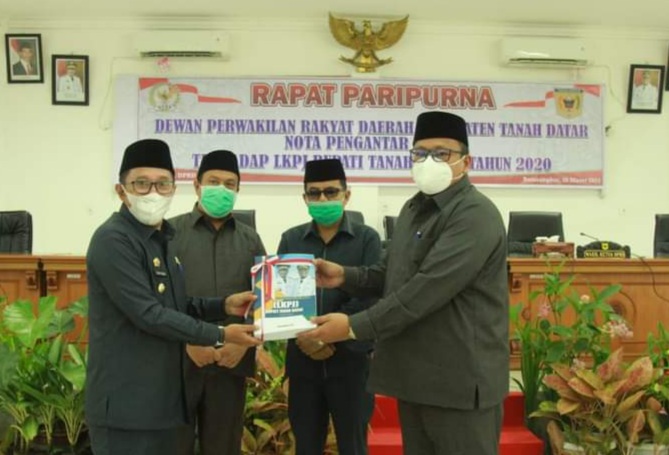 Bupati Eka Putra Sebut Tingkat Kemiskinan di Tanah Datar Turun di 2020 