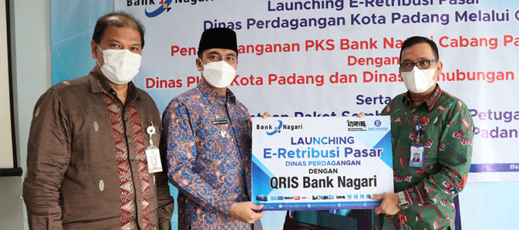 Peluncuran e-retribusi pasar dengan QRIS Bank Nagari. (Foto: dok humas Bank Nagari)