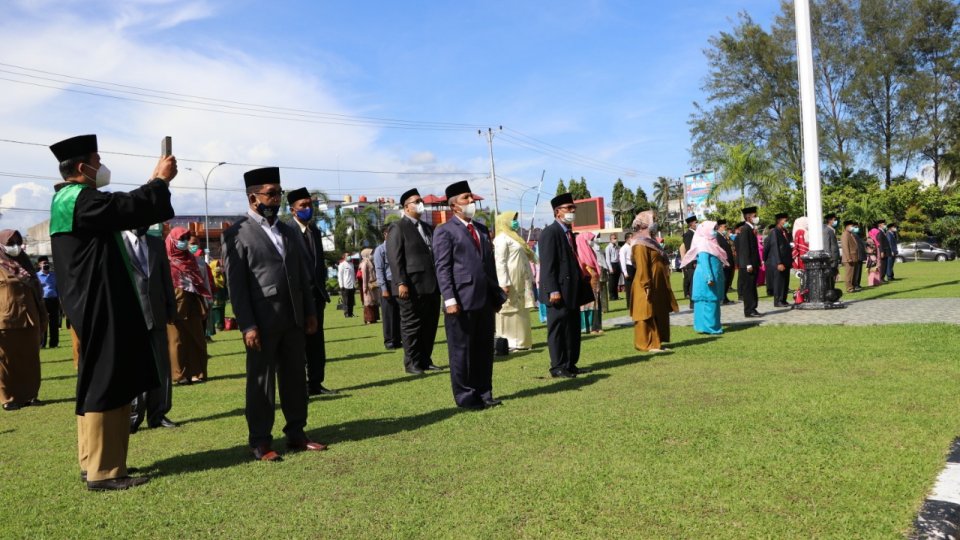 Wako Pariaman Lantik 19 Fungsional Guru Sekaligus Menjabat Kepala SD