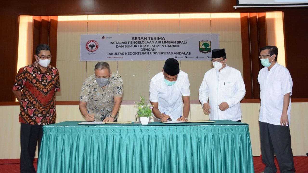 IPAL dan Sumur Bor FK Unand Diresmikan, Rektor Yuliandri Apresiasi Semen Padang