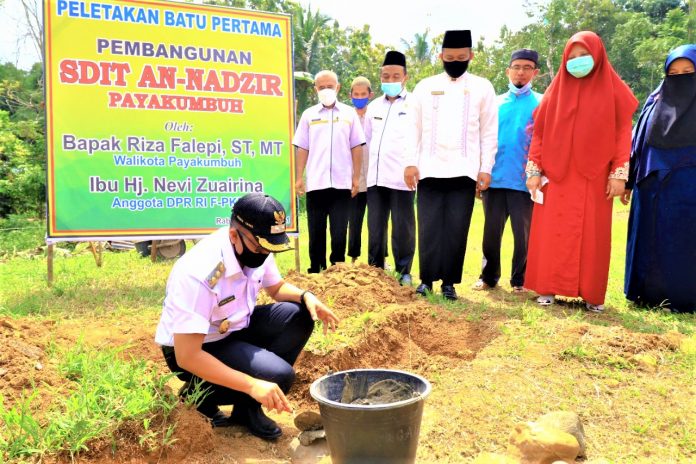 Wakil Wako Payakumbuh Lakukan Peletakan Batu Pertama SD IT An-Nadzir