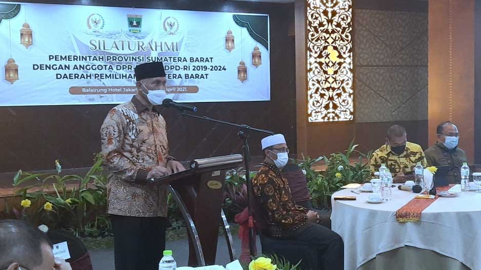 mendagri mengunjungi, bantuan kuwait