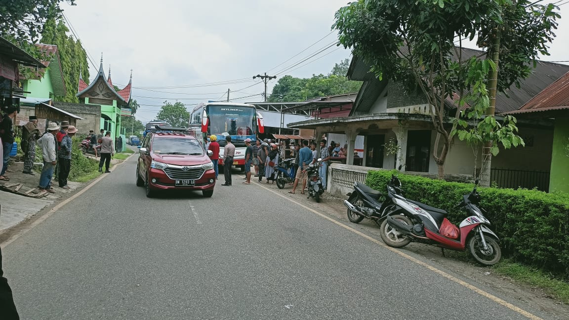 Bus Gumarang Jaya Tabrak 5 Pelajar SD di Tanah Datar, 3 Anak Meninggal