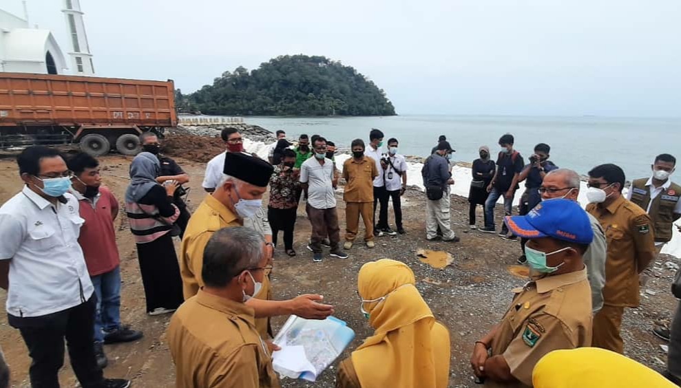 Cegah Abrasi, Pembangunan Tanggul Laut di 3 Titik di Pantai Padang Tuntas