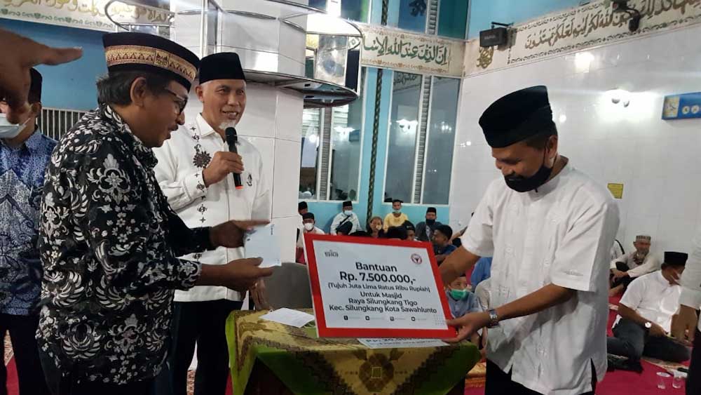 Gandeng PT. SP dan Bank Nagari, Tim Ramadan Gubernur Kunjungi Masjid di Sawahlunto