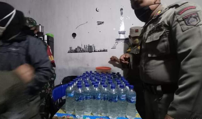 92 Botol Tuak Disita Tim Pengawasan Penegakan Perda Padang Panjang 