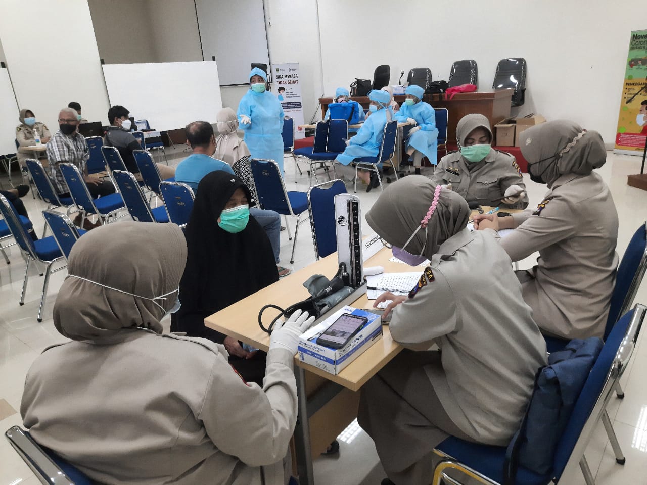 DPR RI Cari Penyebab Rendahnya Angka Vaksinasi Covid-19 di Sumbar